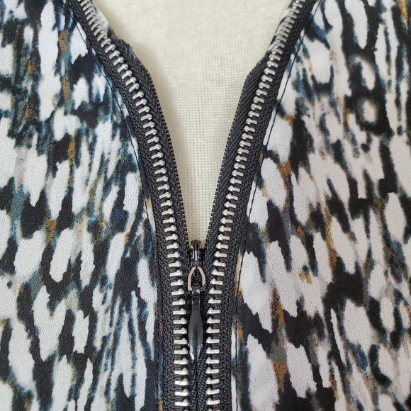 Zac & Rachel cold shoulder top large - Picture 4 of 6